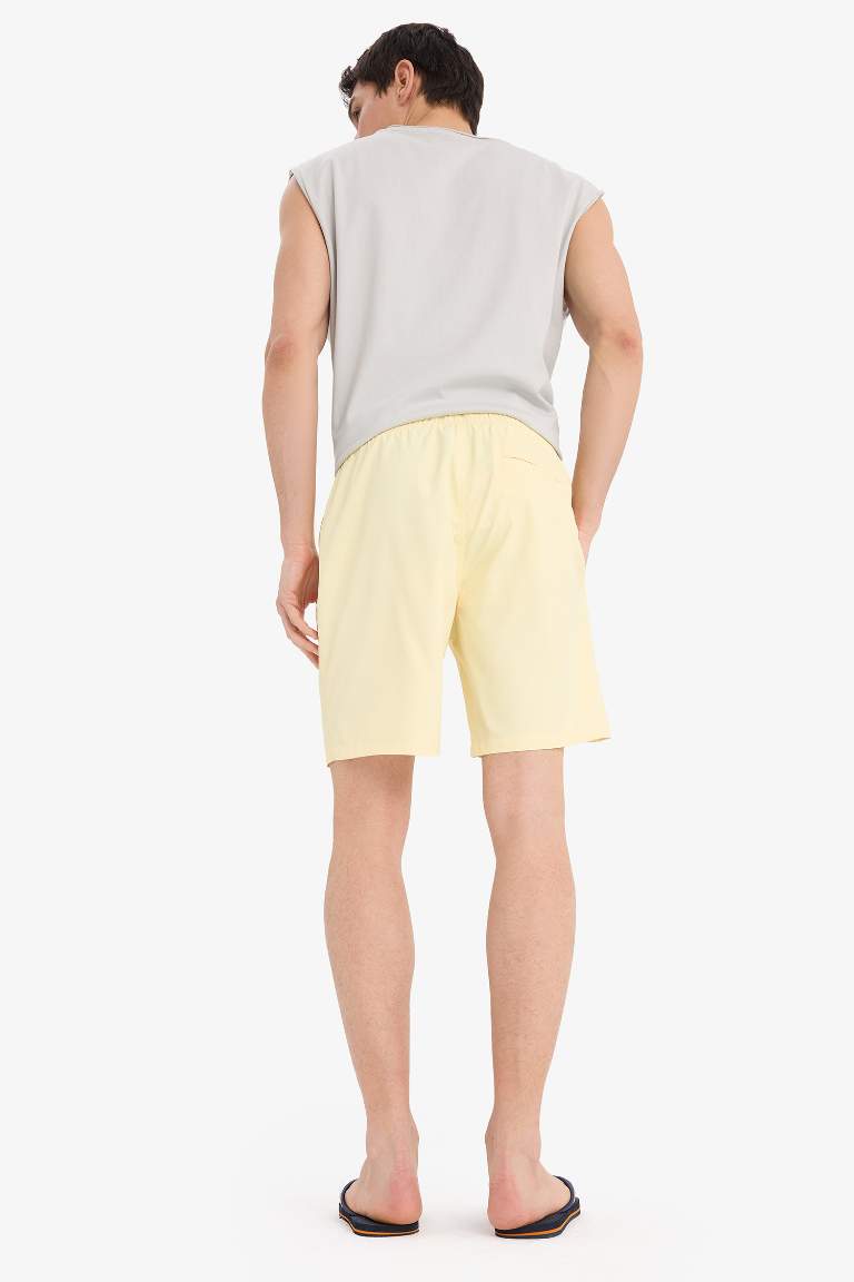 Короткие пляжные шорты с сетчатой подкладкой, regular fit