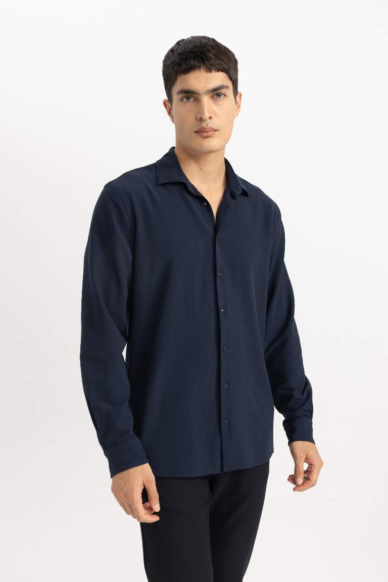 Navy MAN Modern Fit Polo Collar Crinkle Long Sleeve Shirt 3059870 | DeFacto