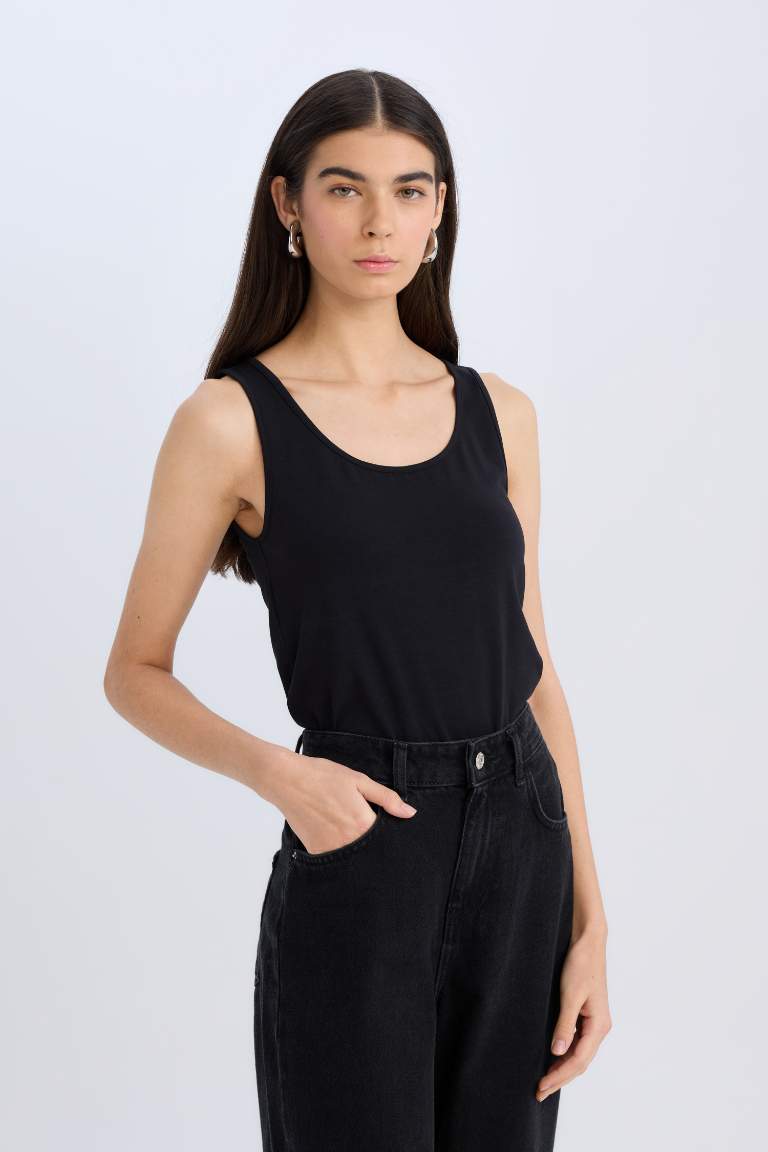 Slim Fit Basic Round Collar Sleeveless Tank Top