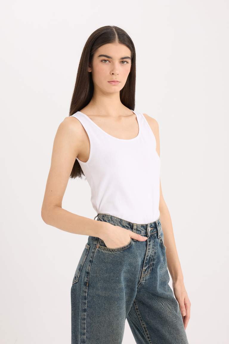 Slim Fit Basic Round Collar Sleeveless Tank Top