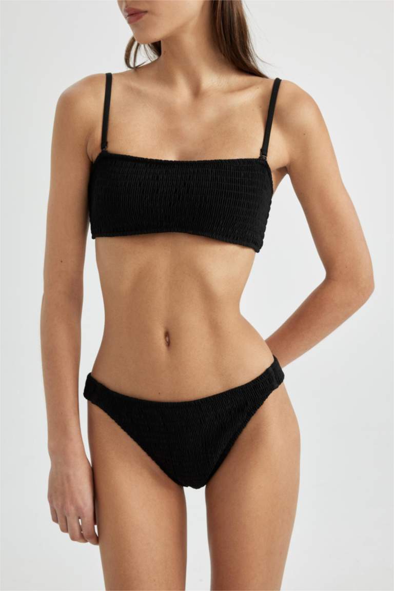 كلوت بكيني قصة عادية بوليستر أسود سادة من Fall in Love