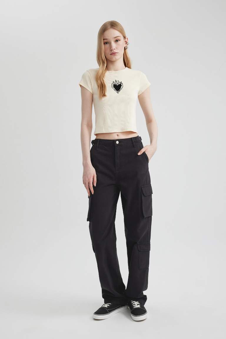 Straight Fit Cargo pants