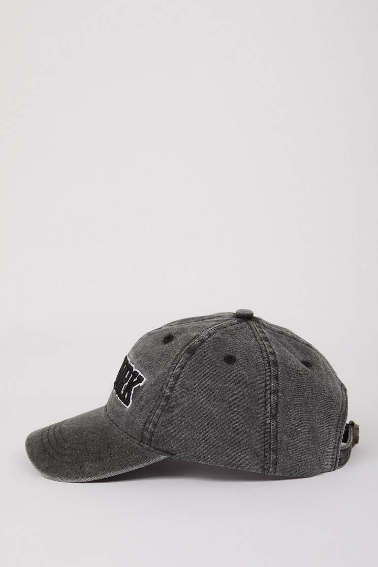 Casquette en jean brodée unisexe style baseball/basketball