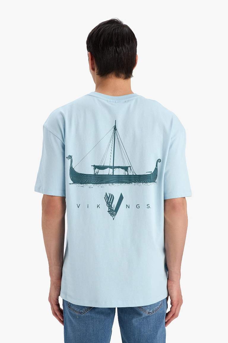 %100 Pamuk Vikings Comfort Regular Fit Rahat Kalıp Bisiklet Yaka Sırt Baskılı Kısa Kollu Tişört