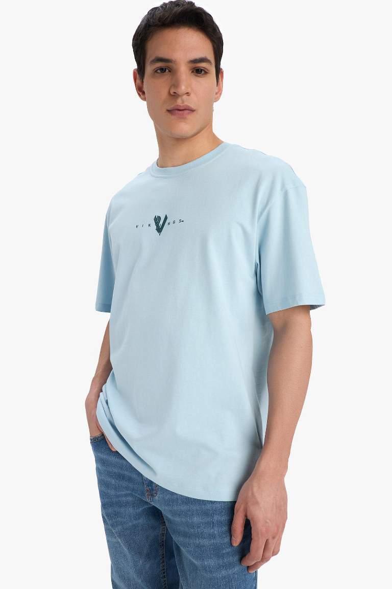 %100 Pamuk Vikings Comfort Regular Fit Rahat Kalıp Bisiklet Yaka Sırt Baskılı Kısa Kollu Tişört