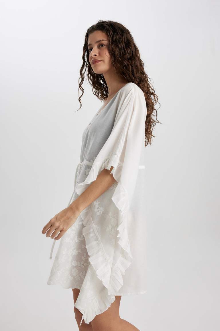 Fall in Love V-Neck Printed White Kimono