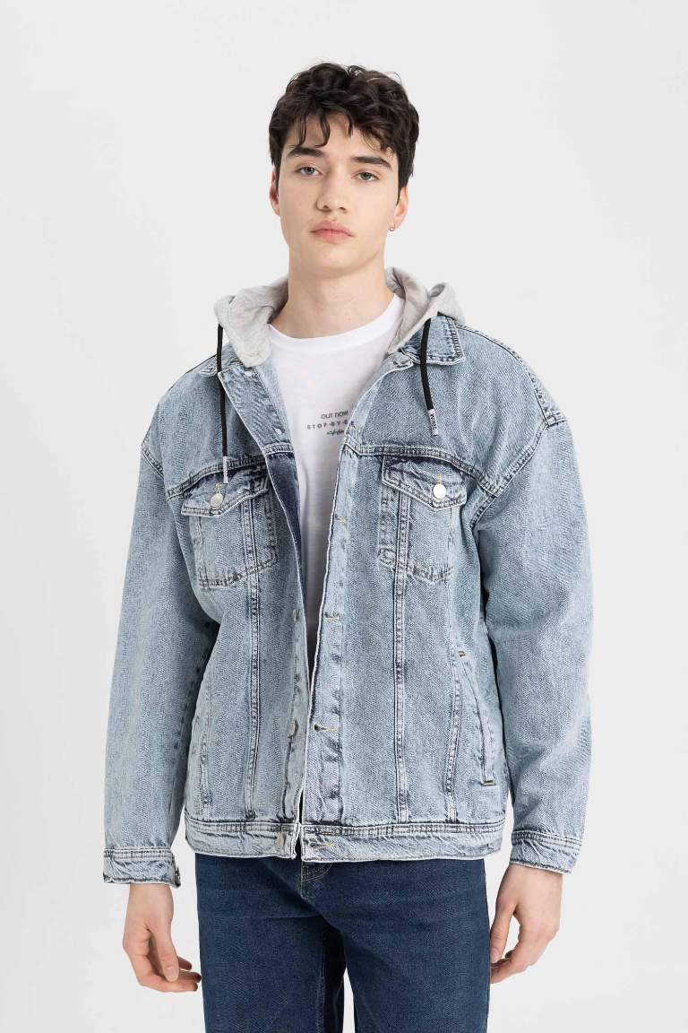 Veste en jean à capuche, coupe oversize