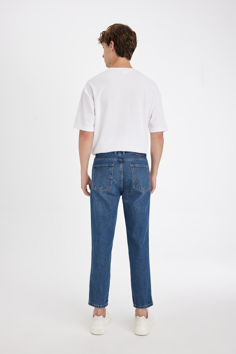 Blue MAN Slim Crop Fit Normal Waist Narrow Leg Jeans 3093920 | DeFacto