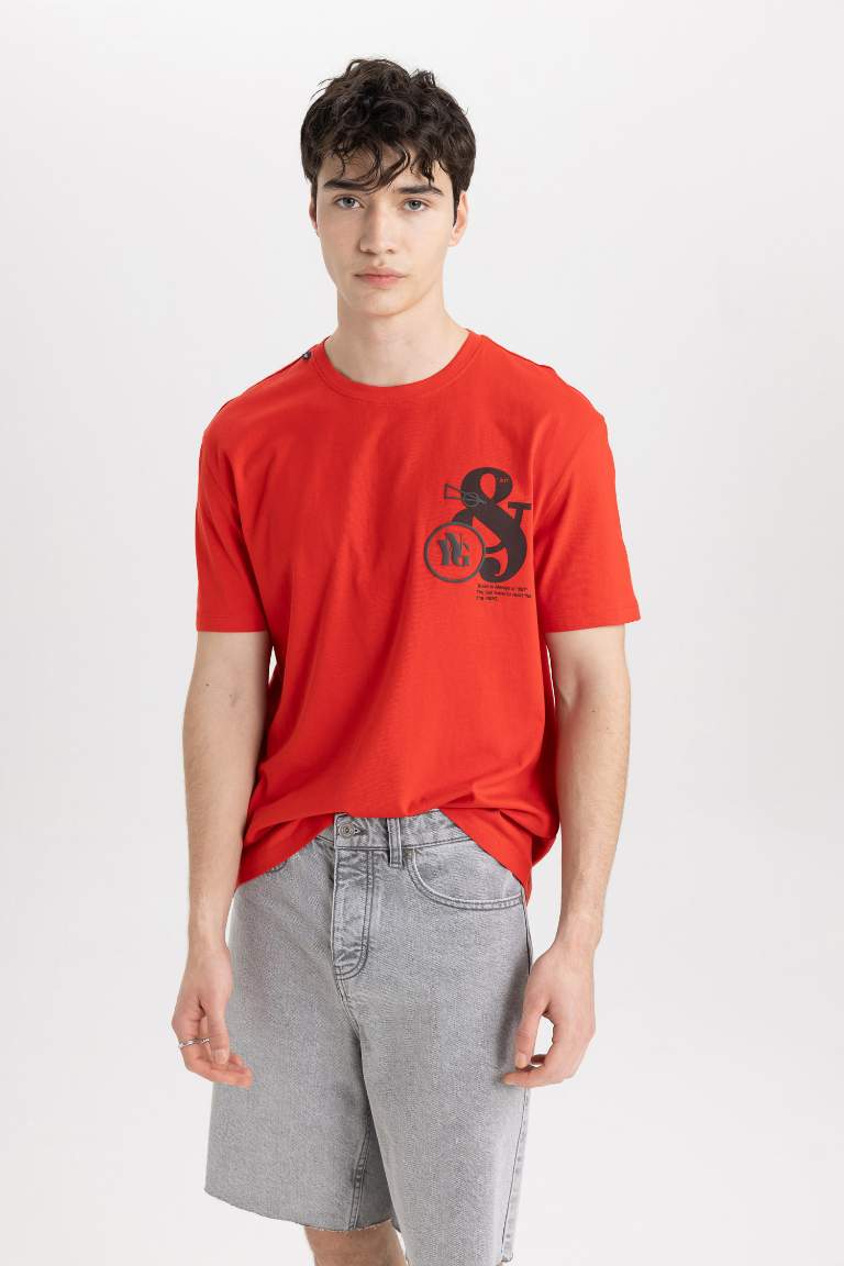 Regular Fit Crew Neck Printed T-Shirt