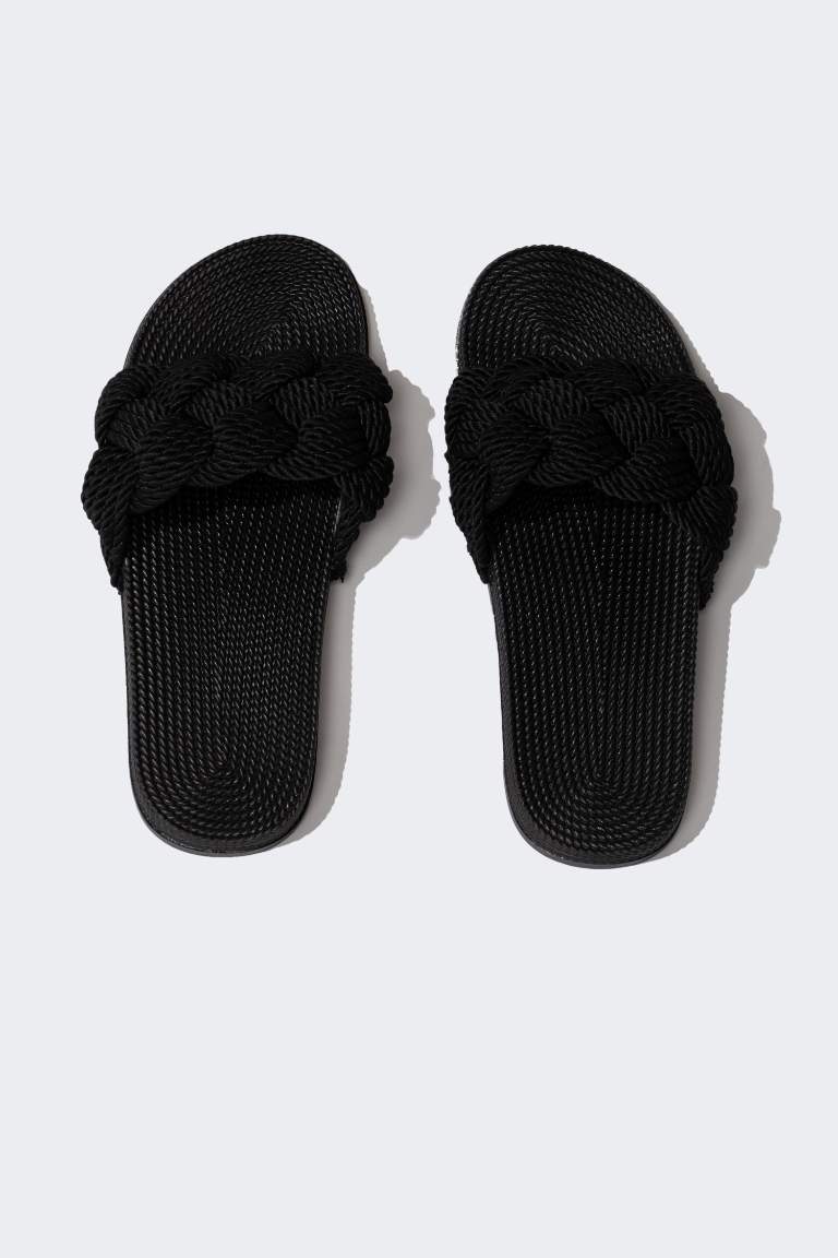 Black WOMAN Woman High Sole Single Strap Slippers 3082924 | DeFacto