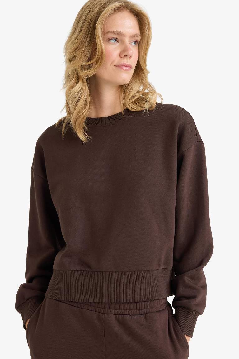 Boxy Fit Bisiklet Yaka Basic Düz Sweatshirt