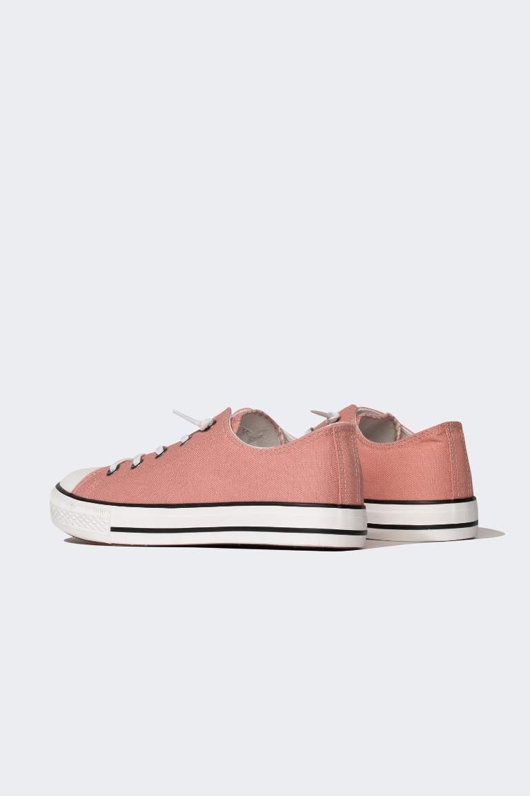 Girl Flat Sole Sneakers