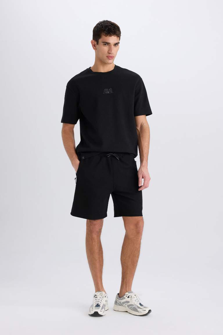 Regular Fit Düz Paça Cepli Basic Düz Şort