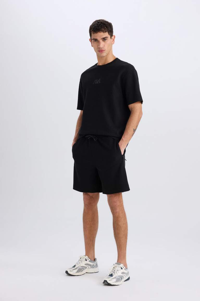 Regular Fit Düz Paça Cepli Basic Düz Şort