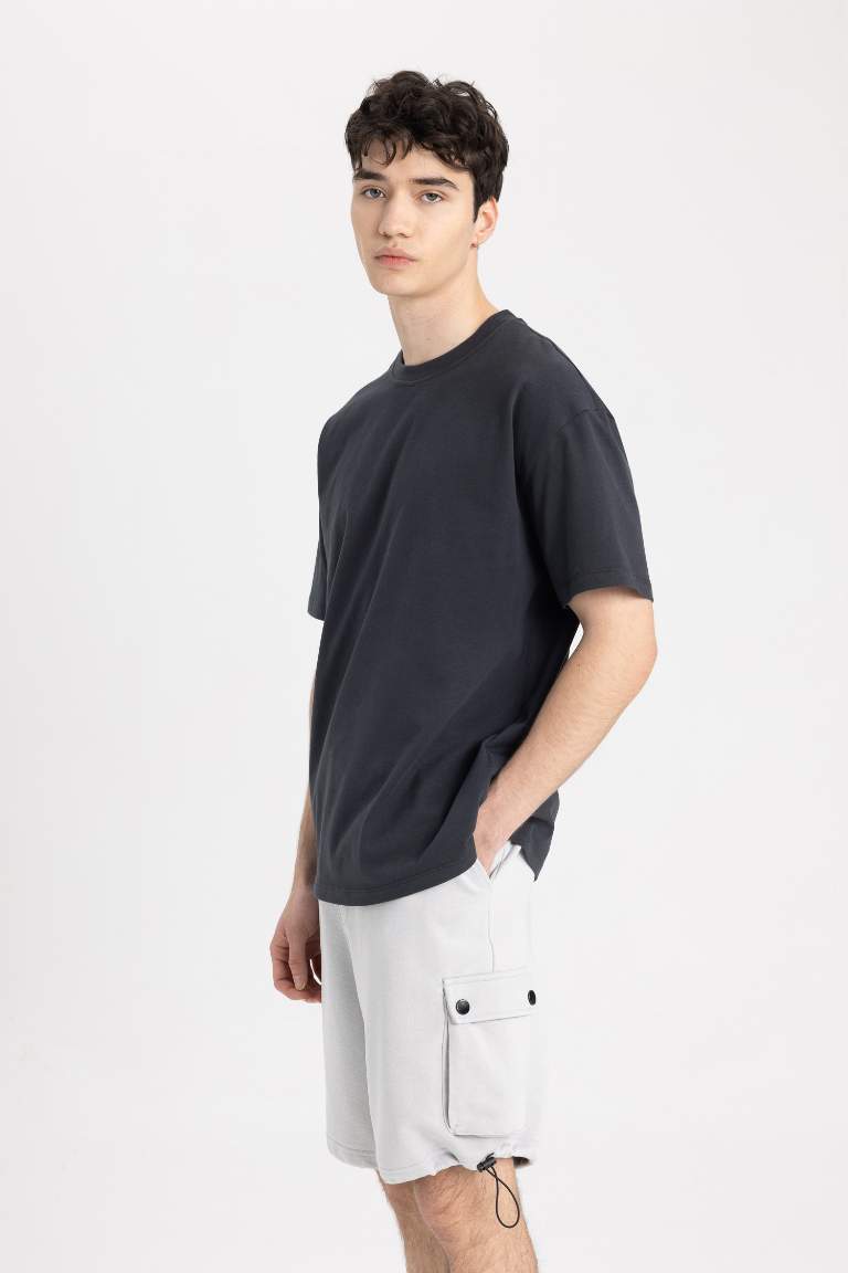 Oversize Fit Regular Hem Shorts