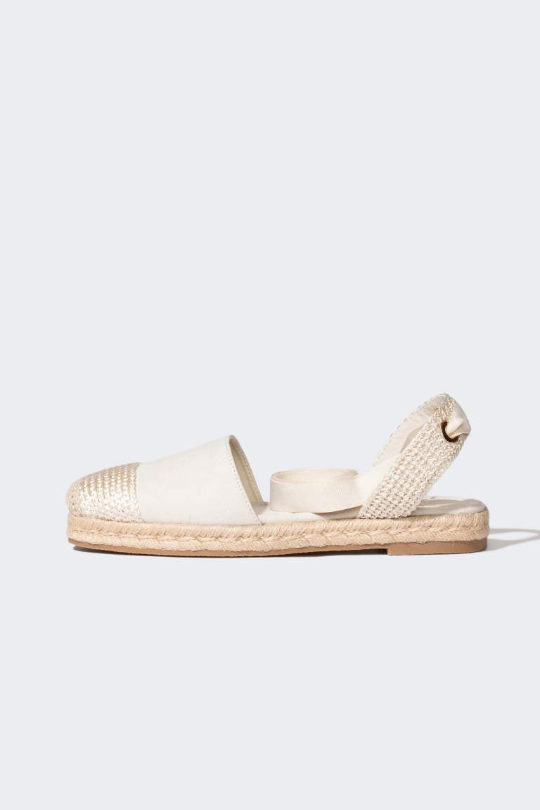 Woman Flat Sole Espadrille