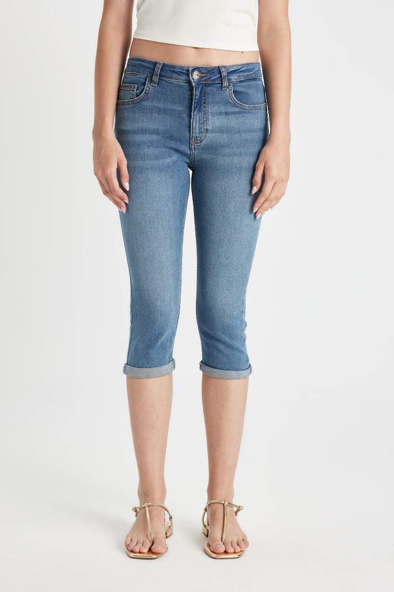 Normal Waist Jean Capri