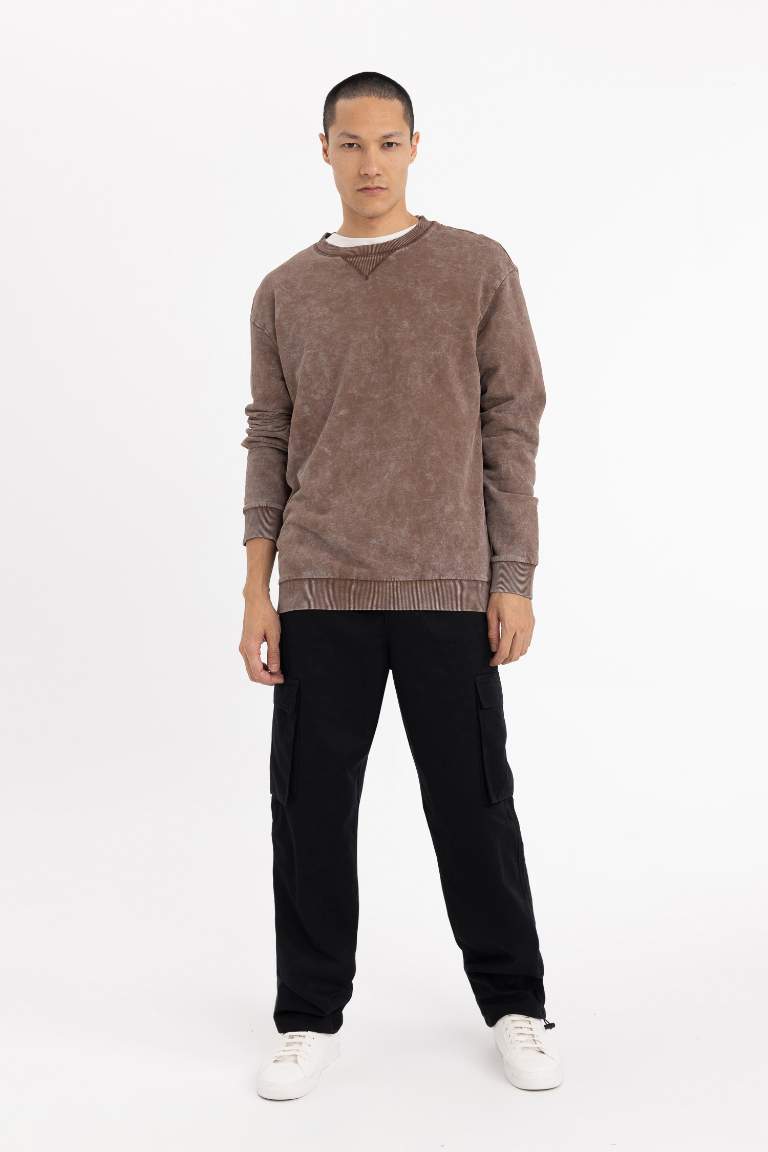 Regular Fit Crew Neck Washed Effect Basic Sweatshirt