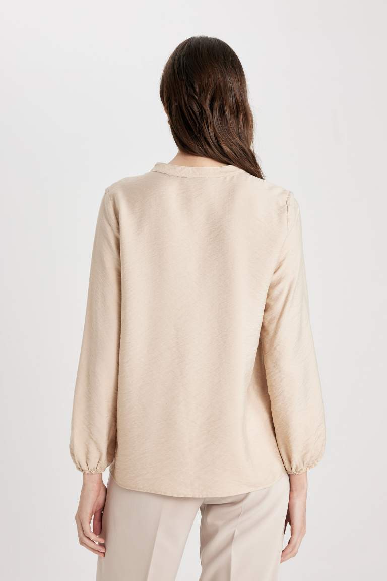 Regular Fit Crew Neck Long Sleeve Blouse