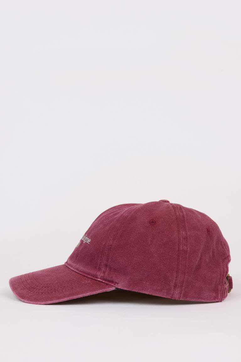 Casquette en jean brodée unisexe