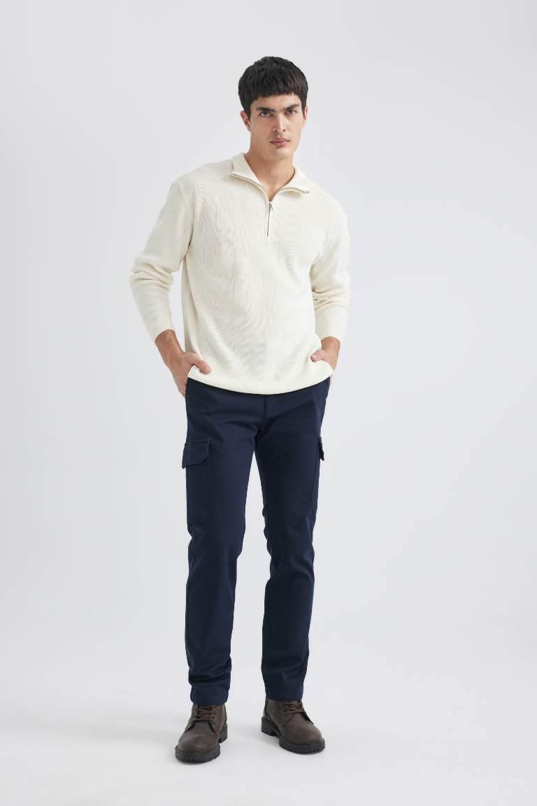 Man Standard Fit Zippered Basic Pullover