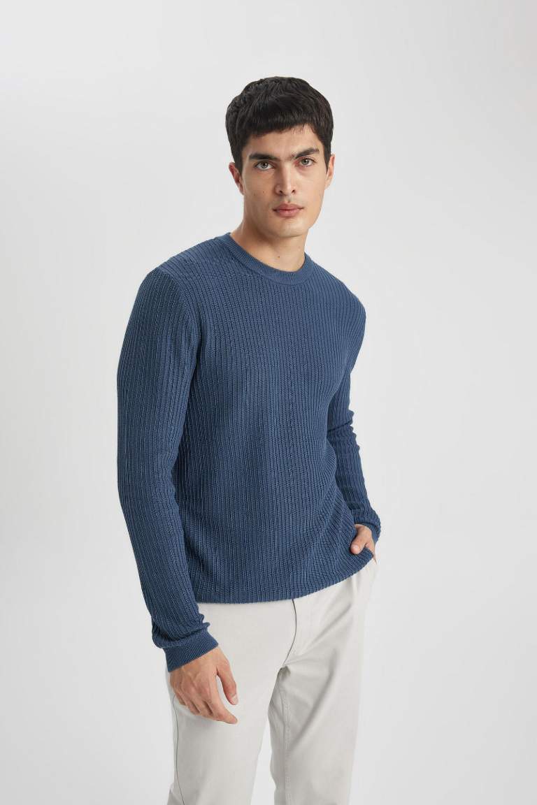 Standard Fit Crew Neck Basic Knitted Pullover