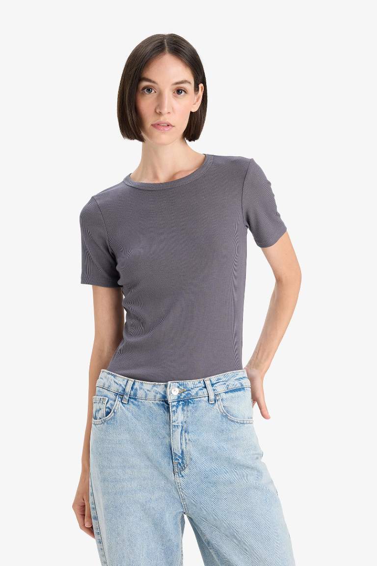 Slim Fit Dar Kesim Bisiklet Yaka Basic Düz Fitilli Kaşkorse Kısa Kollu Tişört
