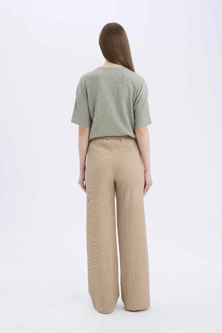 Wide Leg Regular Hem Trousers