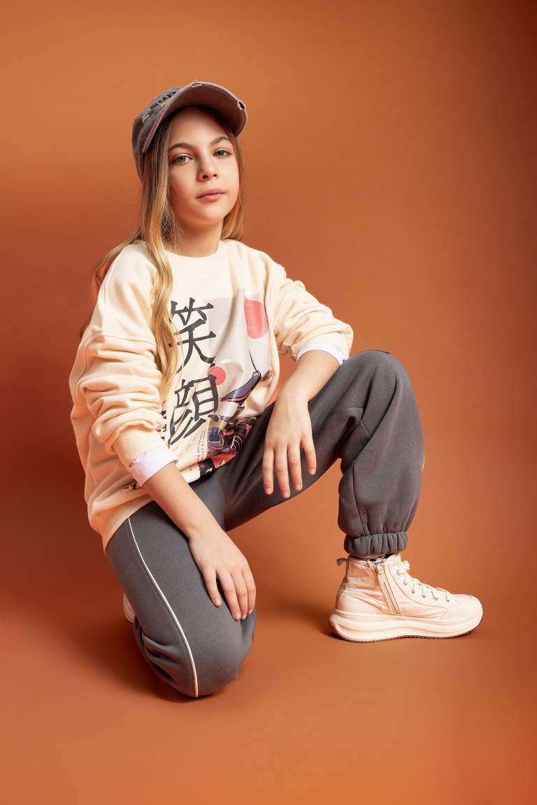 Girl Loose Fit Thick Cargo Pocket Sweatpants