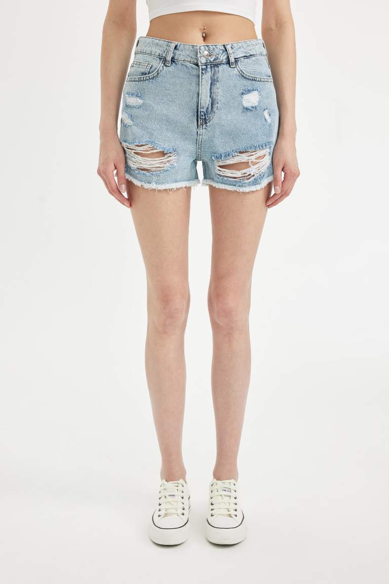 Short taille haute en jean déchiré