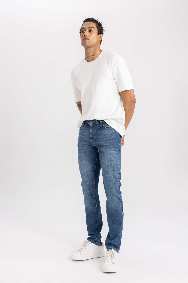 Pedro Slim Fit Normal Waist Narrow Leg Jeans