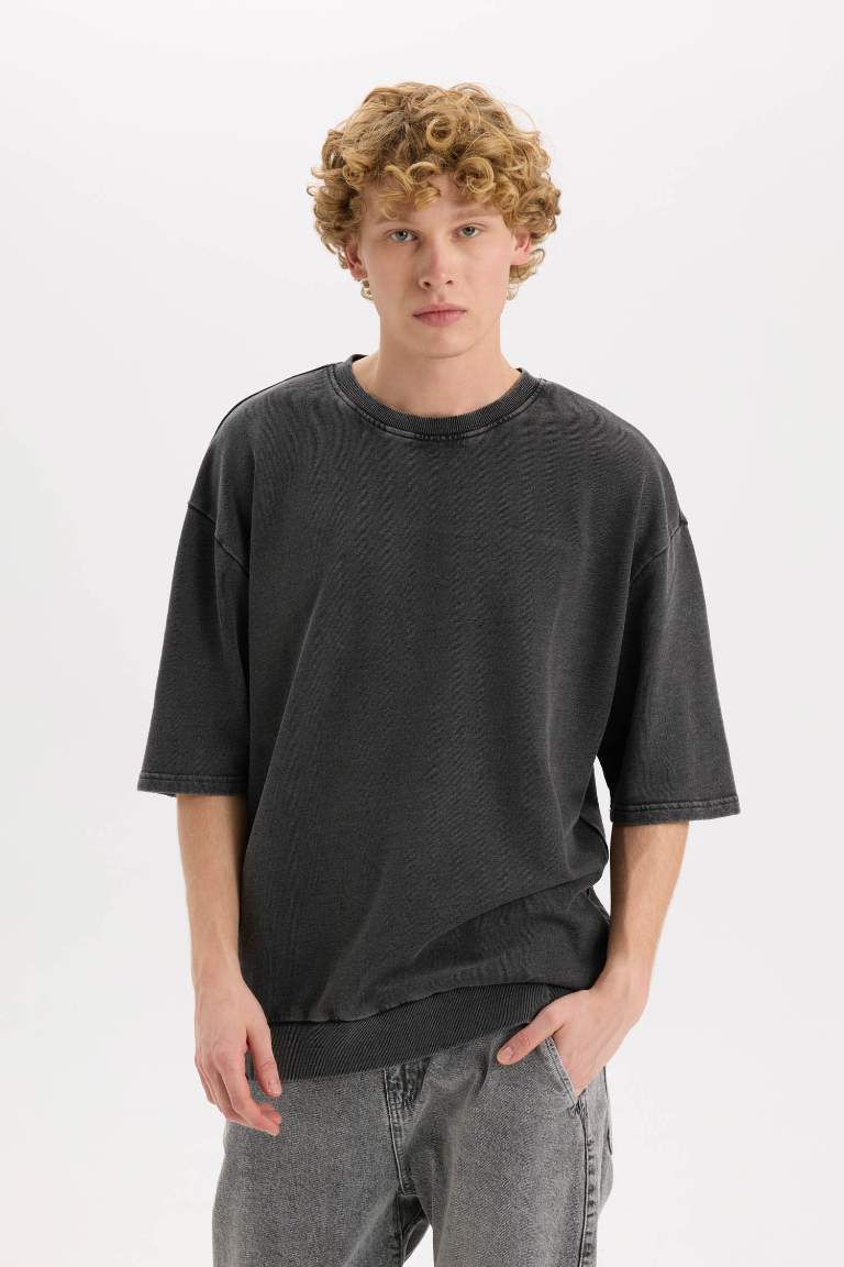 Loose Fit Crew Neck Short Sleeve T-Shirt