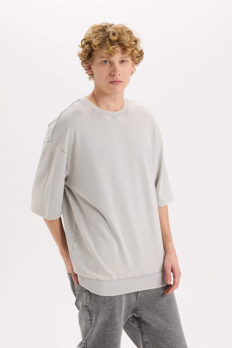 Loose Fit Crew Neck Short Sleeve T-Shirt