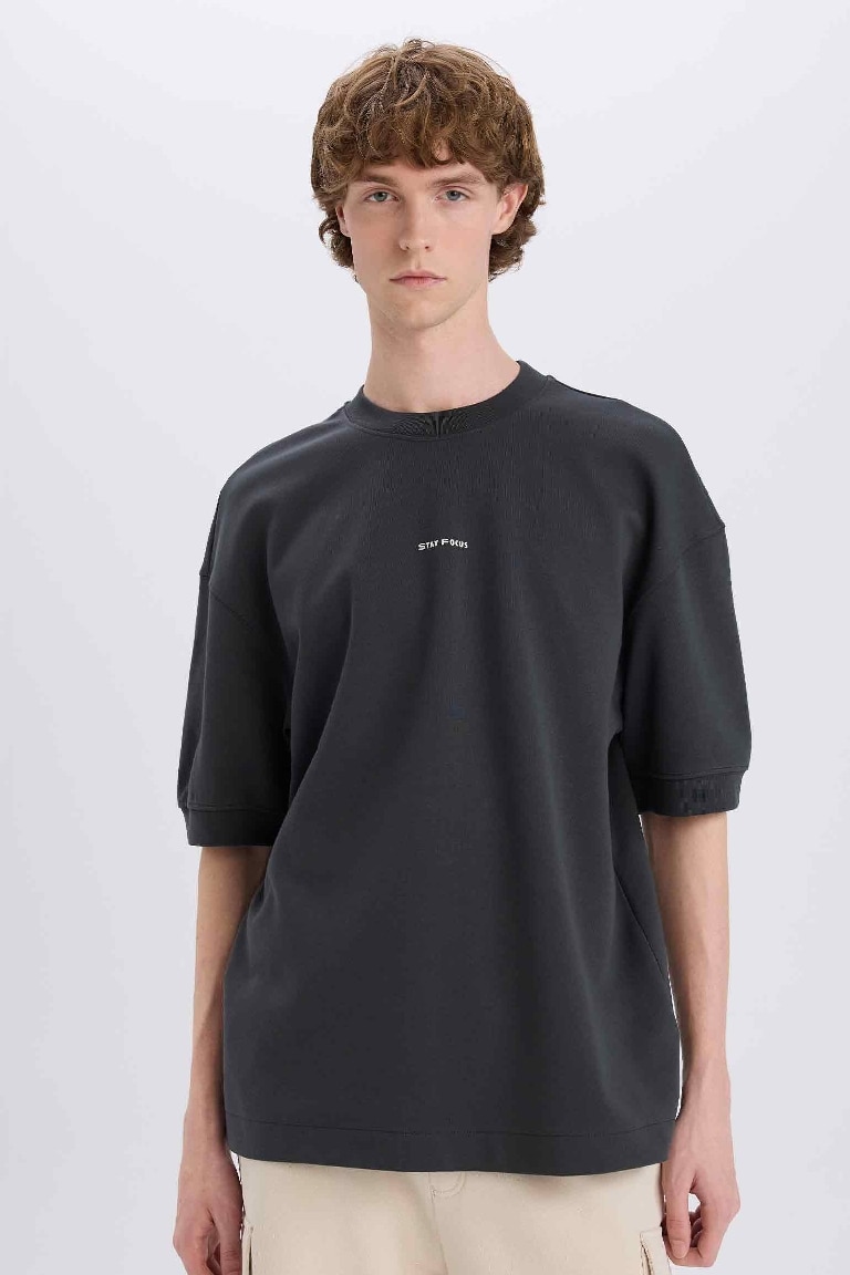 Loose Fit Crew Neck Printed T-Shirt