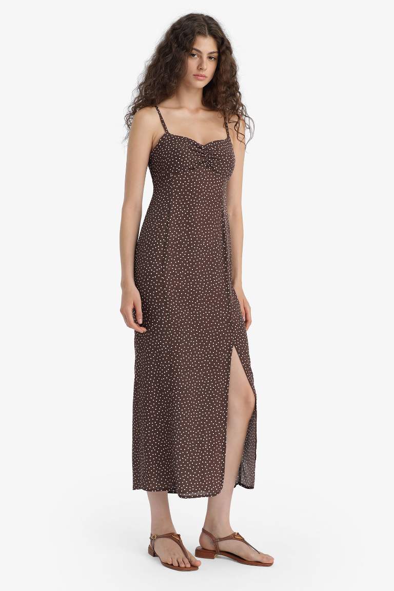 Bodycon Vücudu Saran Kalp Yaka Puantiyeli Maroken Askılı Midi Elbise