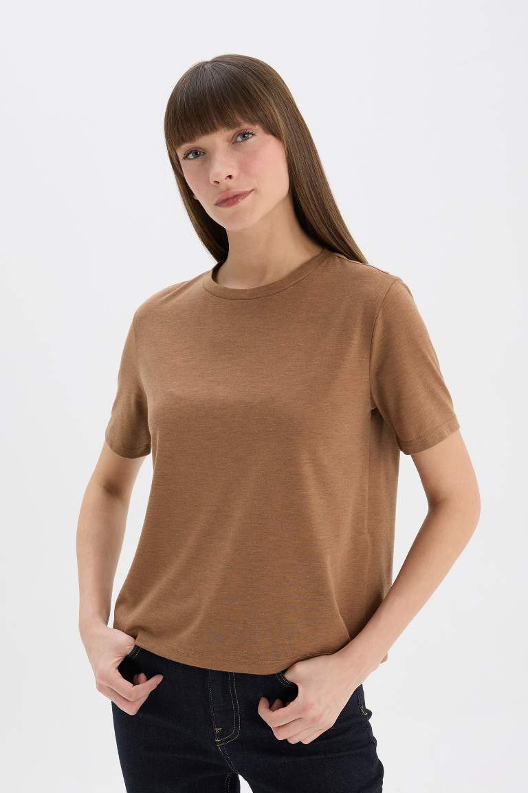 Relax Fit Crew Neck Casual Glittery Fabric T-Shirt