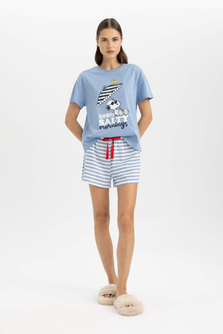 Fall in Love Snoopy Regular Fit 2 Piece Pajama Set