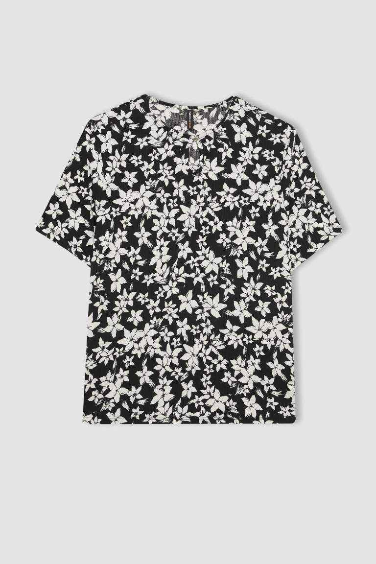 Regular Fit Crew Neck Floral Short Sleeve T-Shirt