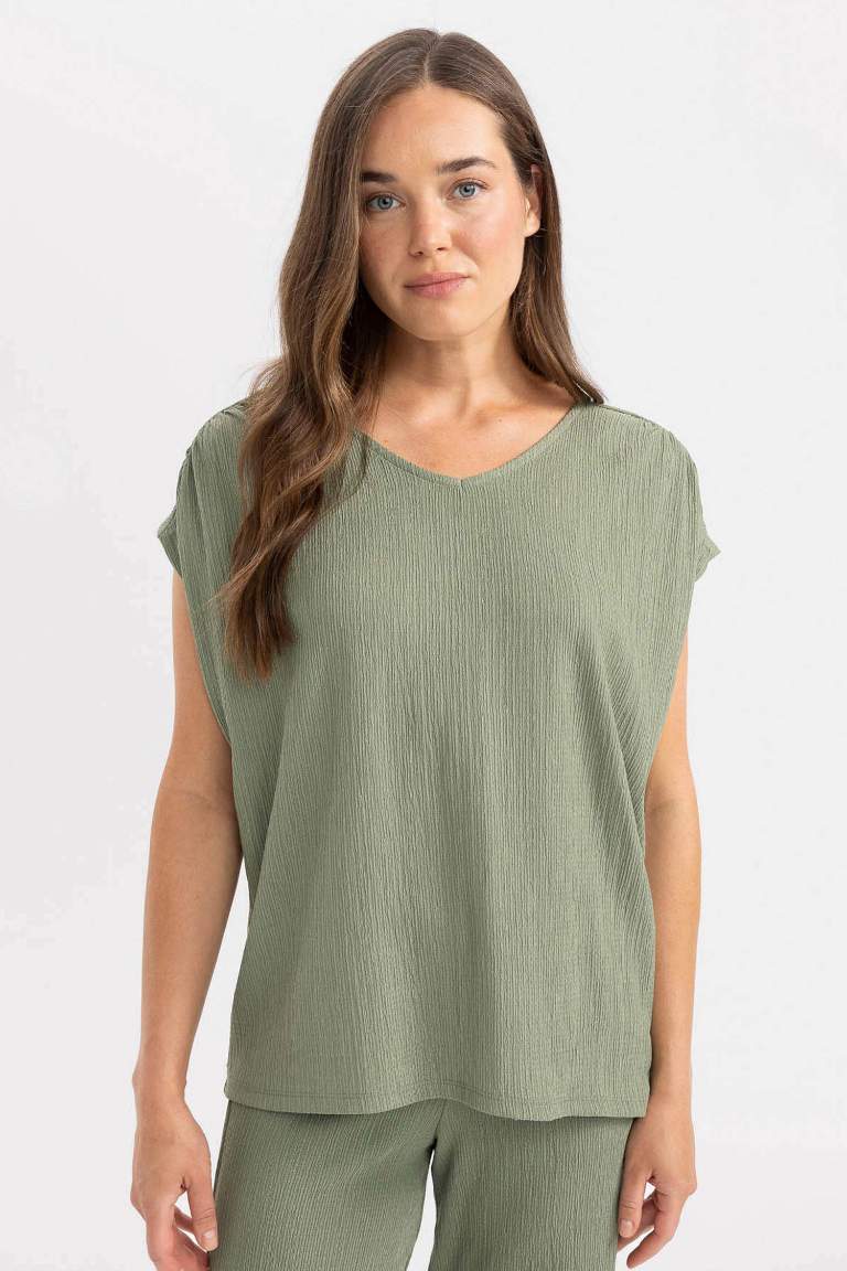 V Neck Crepe Short Sleeve T-Shirt