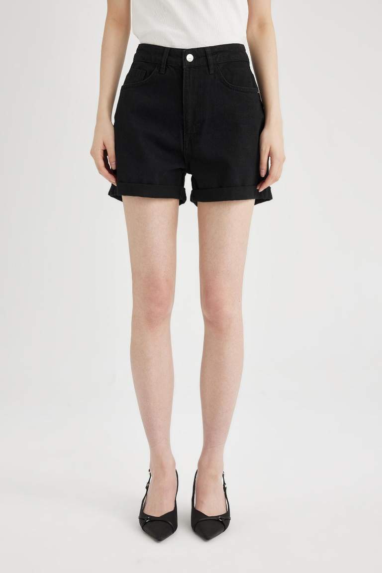 Mom Fit Jean High waist Shorts