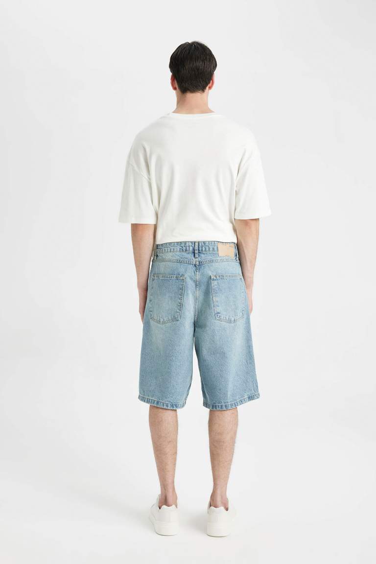 Short Bermuda en Jean Baggy