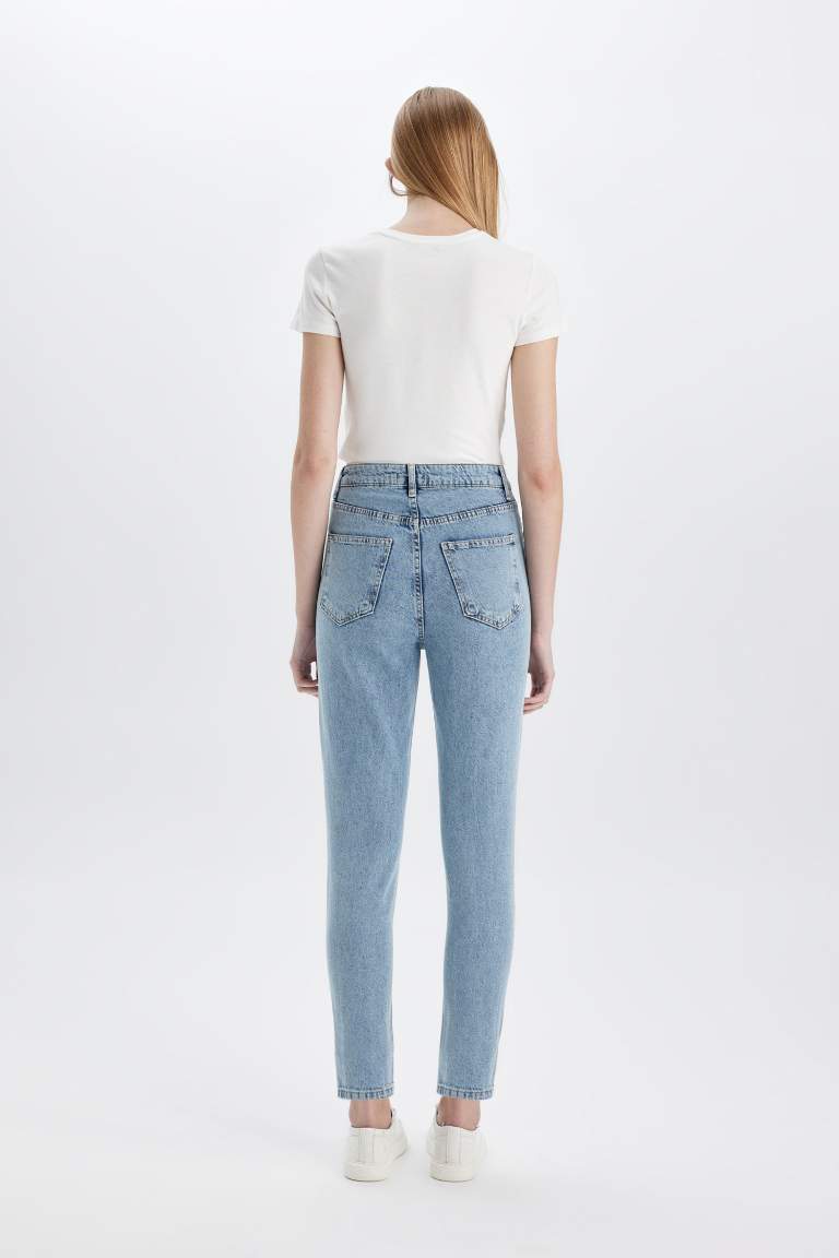 Pantalon Mom Jean Délavé Taille Haute avec Détail Déchiré