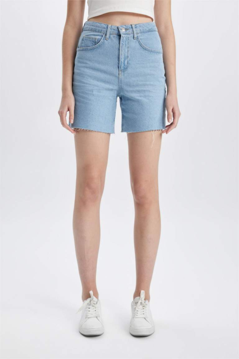 Denim High waist Cut Tip Shorts
