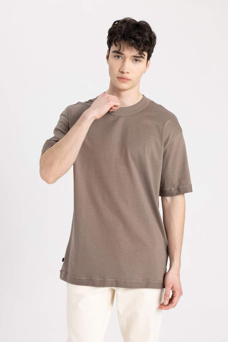 Boxy Fit Crew Neck Short Sleeve T-Shirt