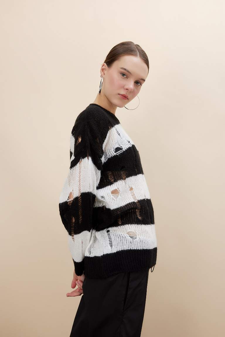 Oversize Fit Striped Crew Neck Openwork Knitted Pullover