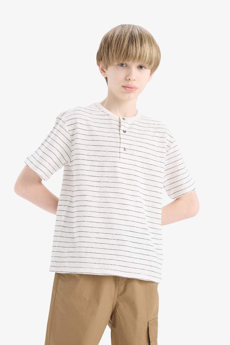 Boy Regular Fit Judge Collar Short Sleeve T-Shirt