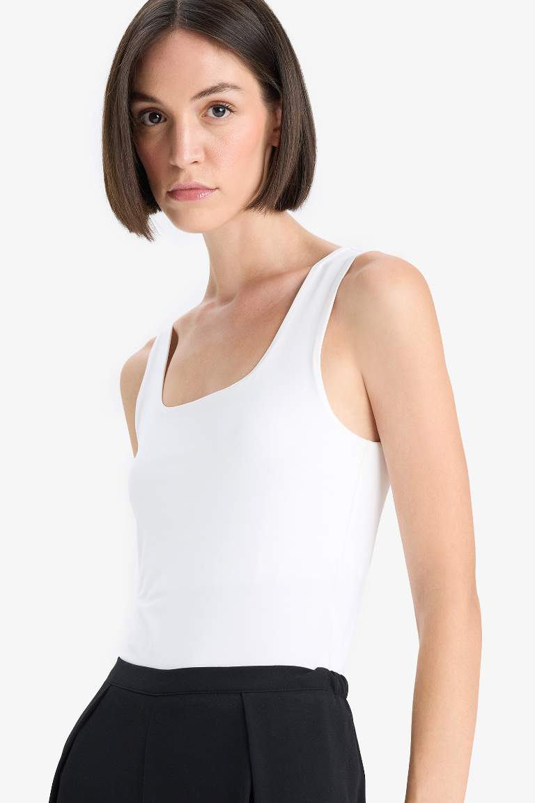 Slim Fit Dar Kesim Basic Düz Kare Yaka Atlet