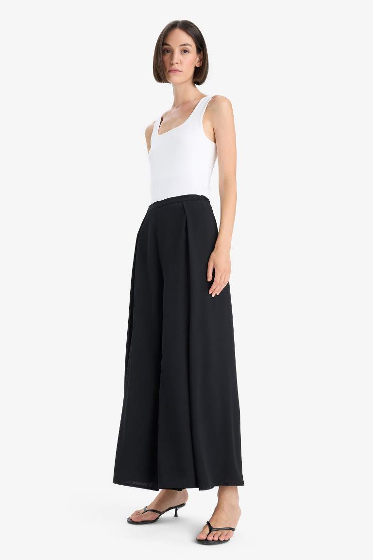 Slim Fit Dar Kesim Basic Düz Kare Yaka Atlet