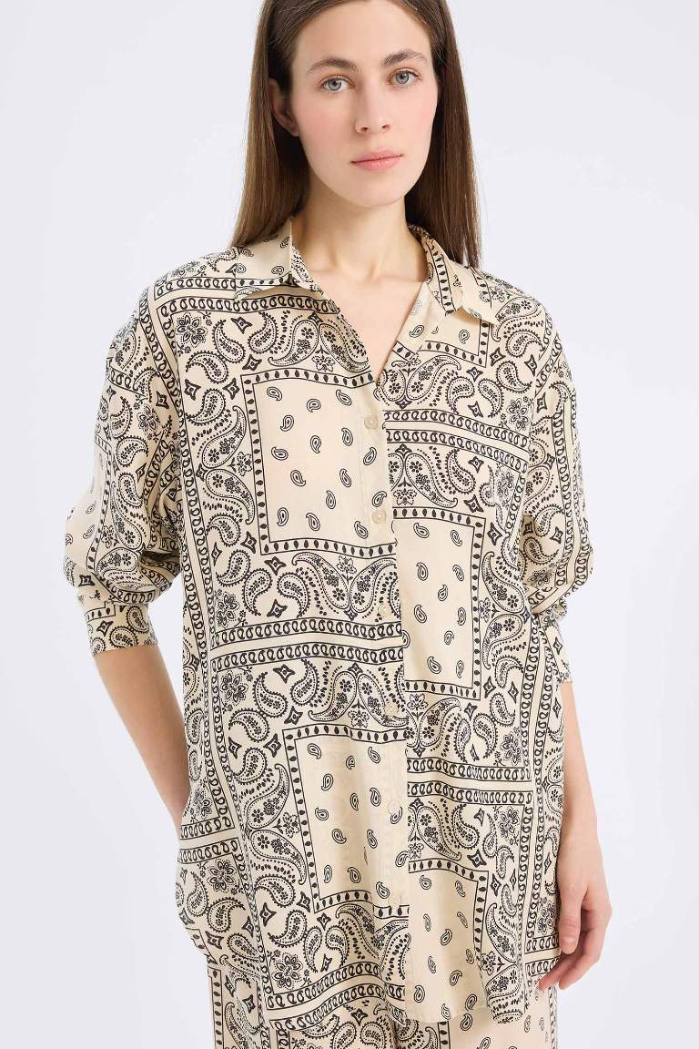 Chemise de Plage en Viscose à coupe régulière à motifs de Fall in Love