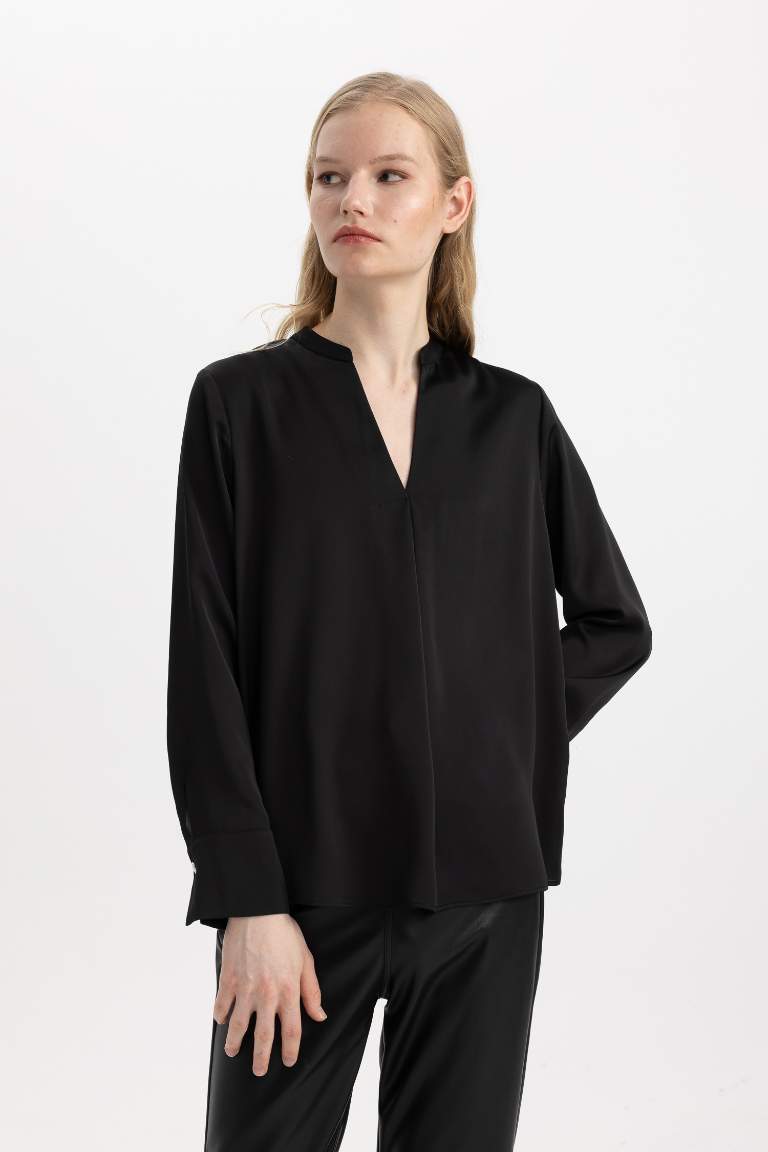 Black Woman Regular Fit V Neck Long Sleeve Blouse 3083243 Defacto 3931